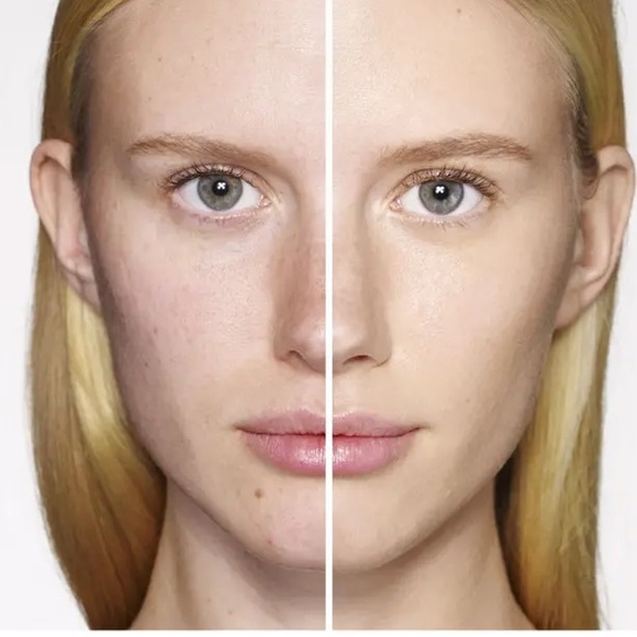 Charlotte Tilbury Instant Magic Facial Dry S Mask - Picture 4 of 5